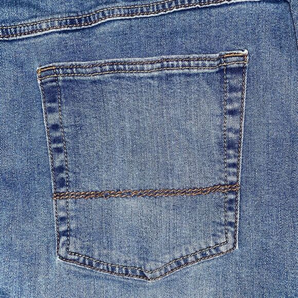 Wrangler Authentics Men’s 38x32 Jeans Medium Wash - Picture 6 of 9